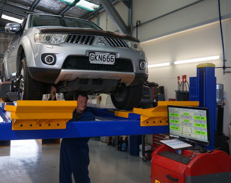 WHEEL ALIGNMENT AND WHEEL BALANCE